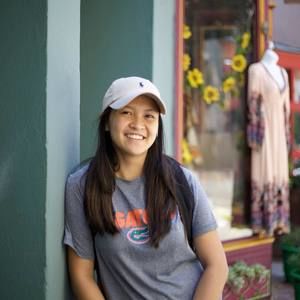 Meet your Posher, Uyen